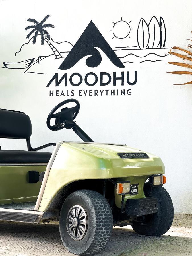 Moodhu Surf House Hotel Himmafushi Buitenkant foto