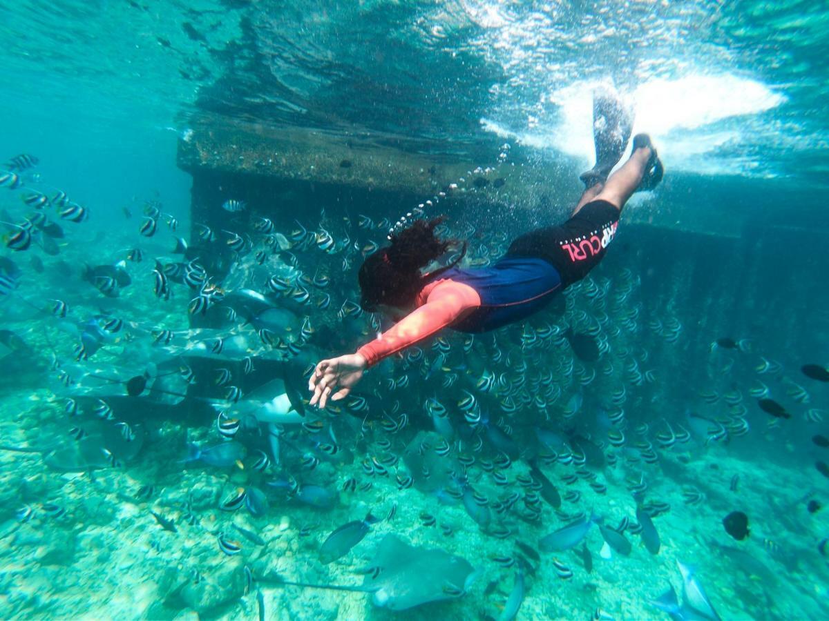 Moodhu Surf House Hotel Himmafushi Buitenkant foto