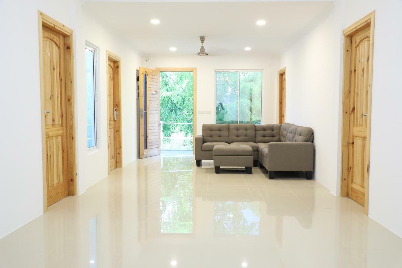 Moodhu Surf House Hotel Himmafushi Buitenkant foto