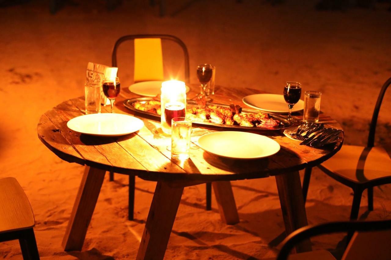 Moodhu Surf House Hotel Himmafushi Buitenkant foto
